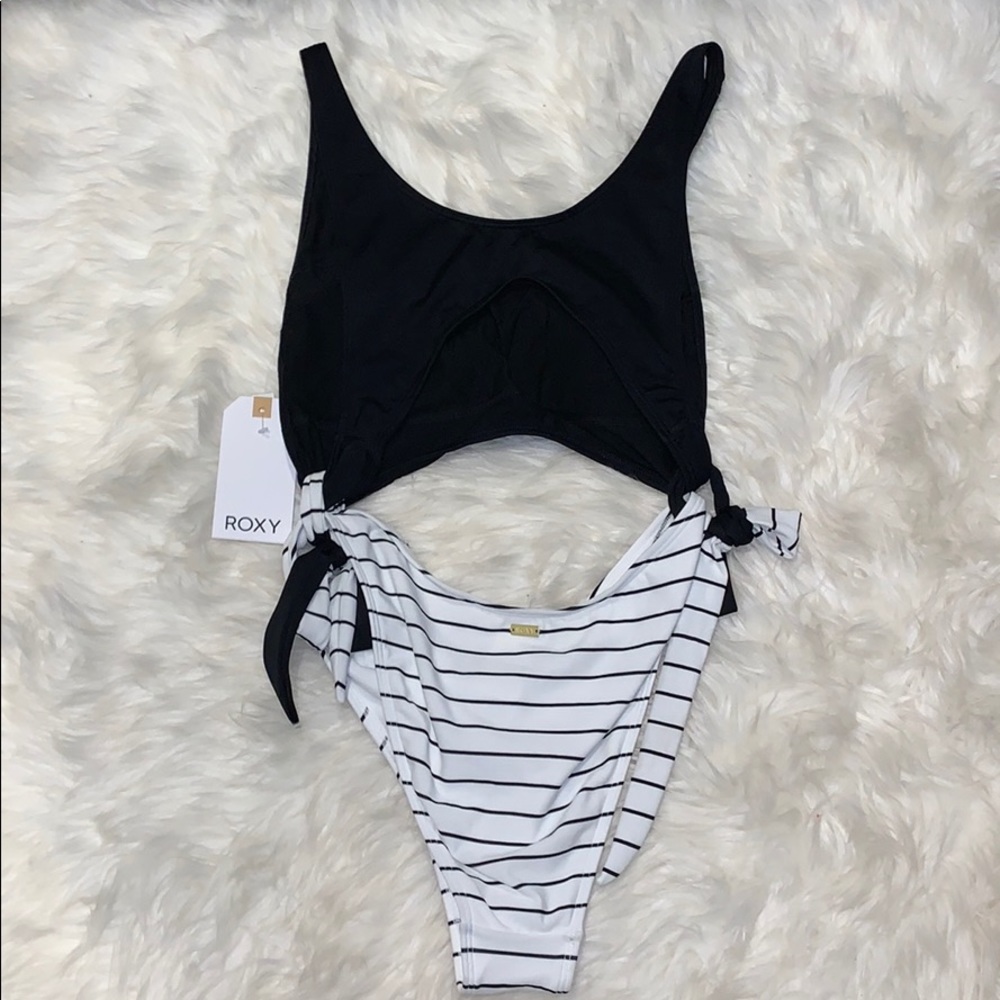 NWT Wonderful Roxy Summer Delight One Piece - Picture 6 of 8